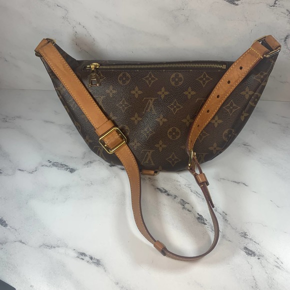 ❌❌ Louis Vuitton Monogram bumbag waist crossbody LV leather bum belt bag - Picture 6 of 10
